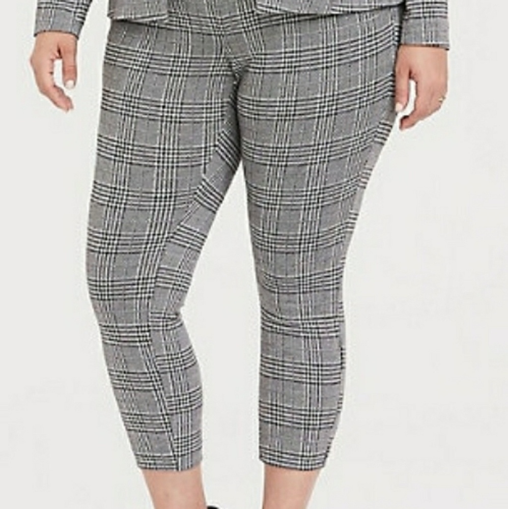 Crop plaid pants